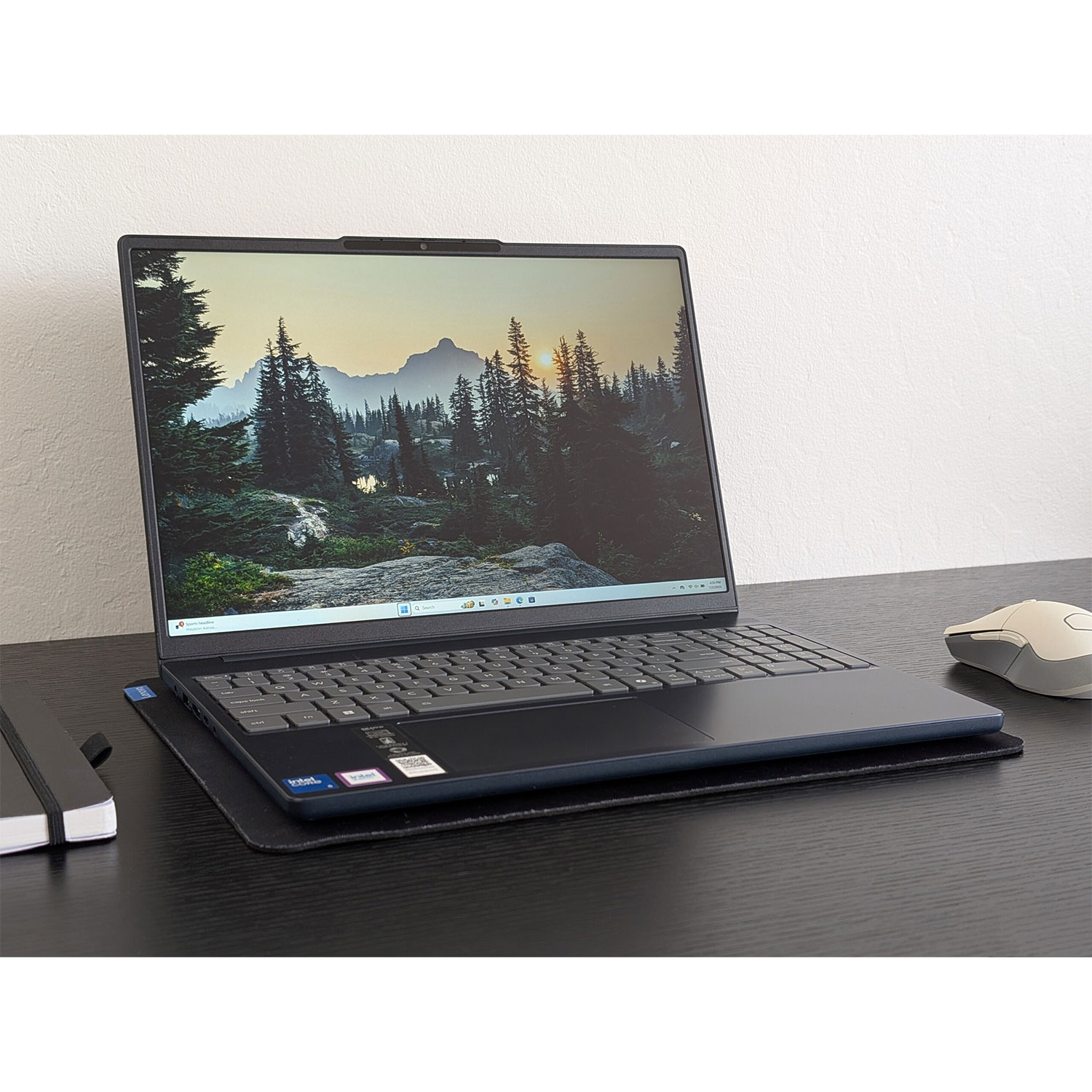 لپ تاپ 15.3 اینچی لنوو مدل IdeaPad Slim 3 15IRH10-i5 13420H-8GB DDR5-512GB SSD-IPS - Image 15