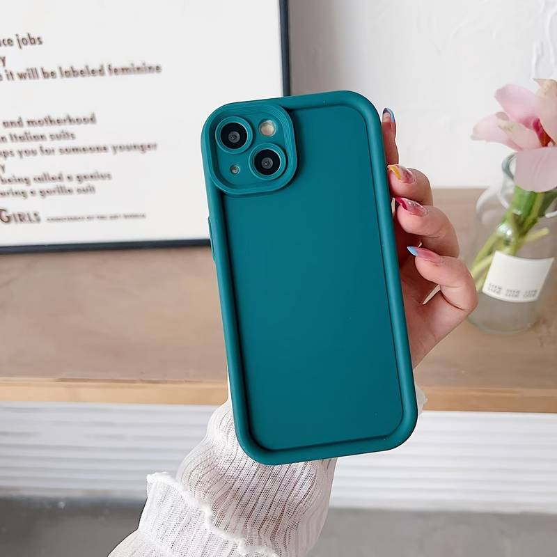 کاور موکولو مدل Silicone Puffer Strap مناسب برای گوشی موبایل اپل iPhone 13 به همراه بندآویز - Image 5