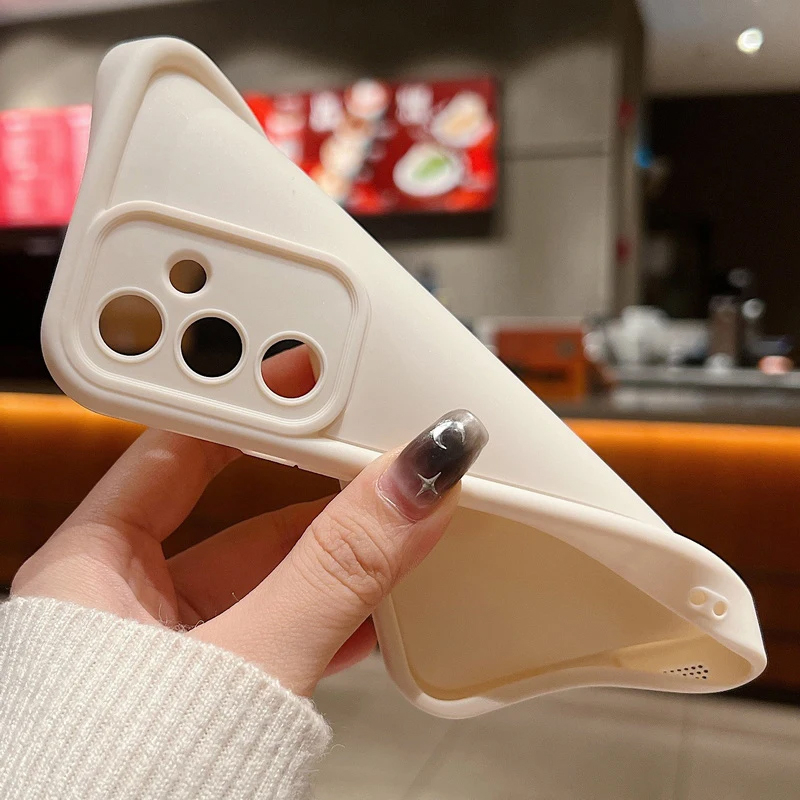 کاور موکولو مدل Silicone Puffer Strap مناسب برای گوشی موبایل سامسونگ Galaxy A56 5G به همراه بند آویز - Image 13